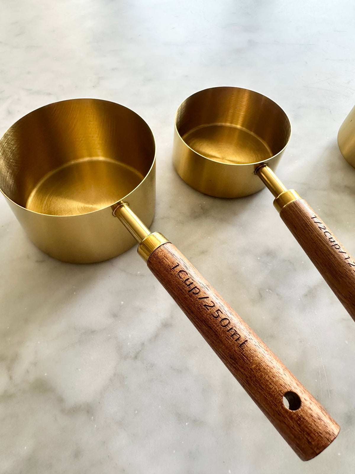 Montecito Wood & Gold Measuring Cups and Spoons — Set of 8