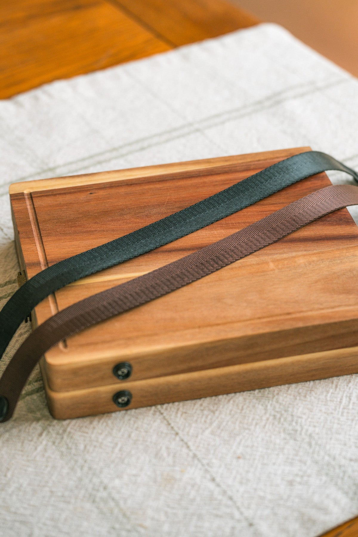 Folding Acacia Cheese Board with Serving Tools