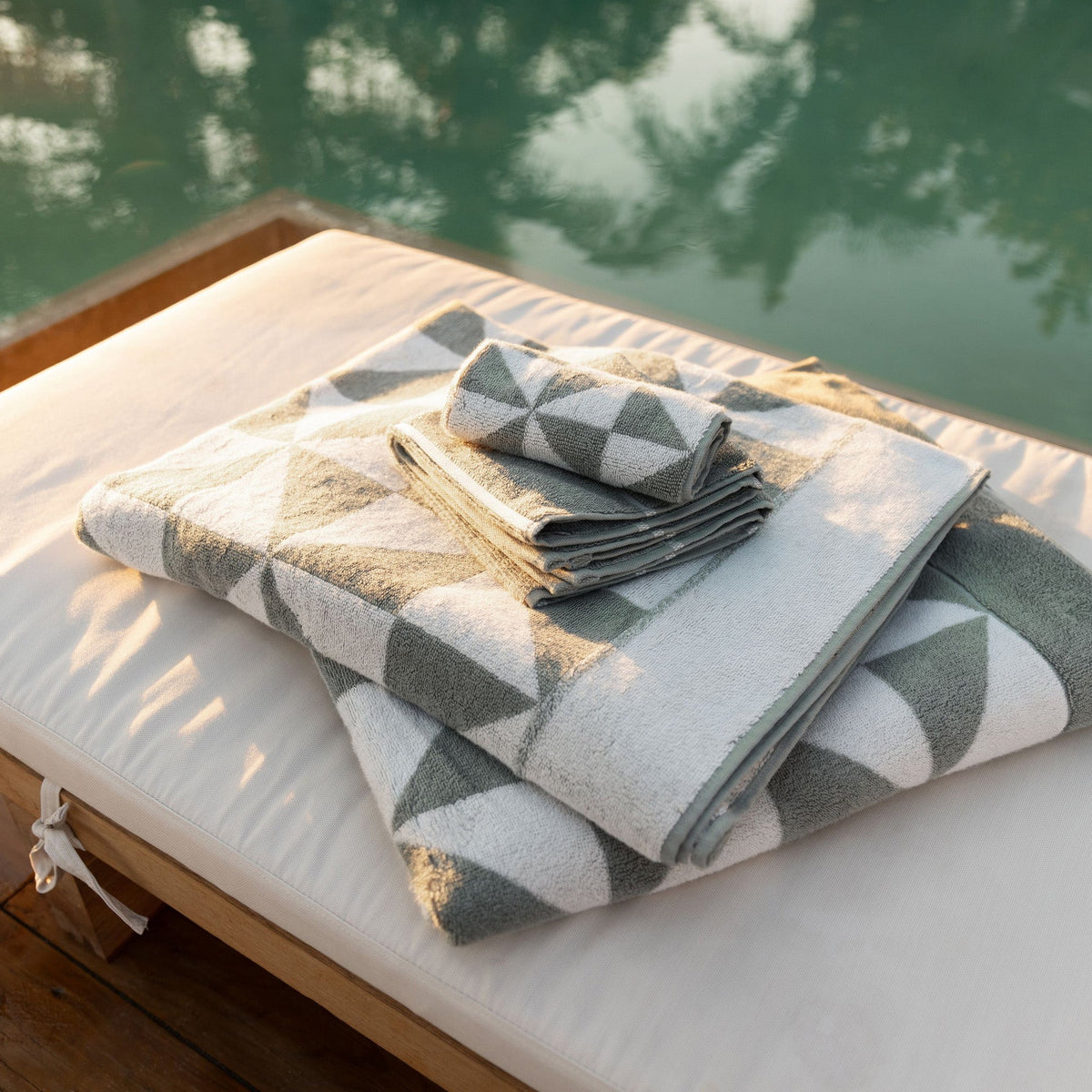 Umbra Australian Cotton Towel Collection
