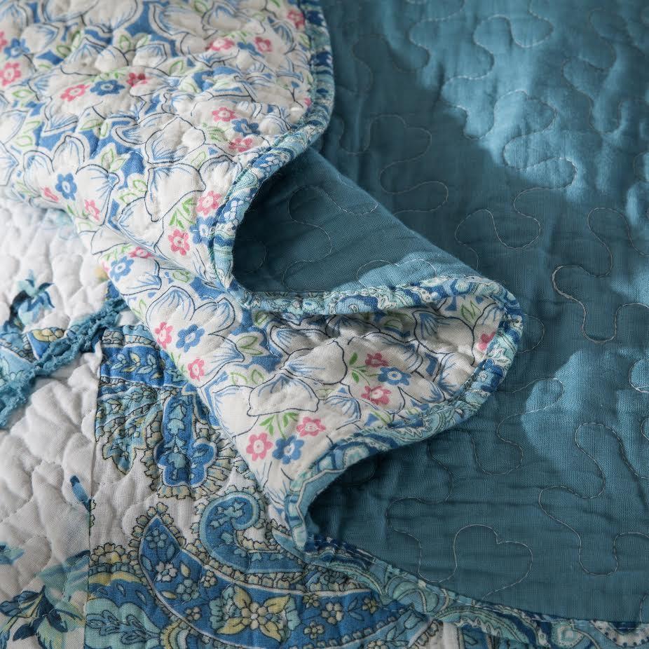 Petal Dance Blue & Ivory Cotton Patchwork Quilt Set