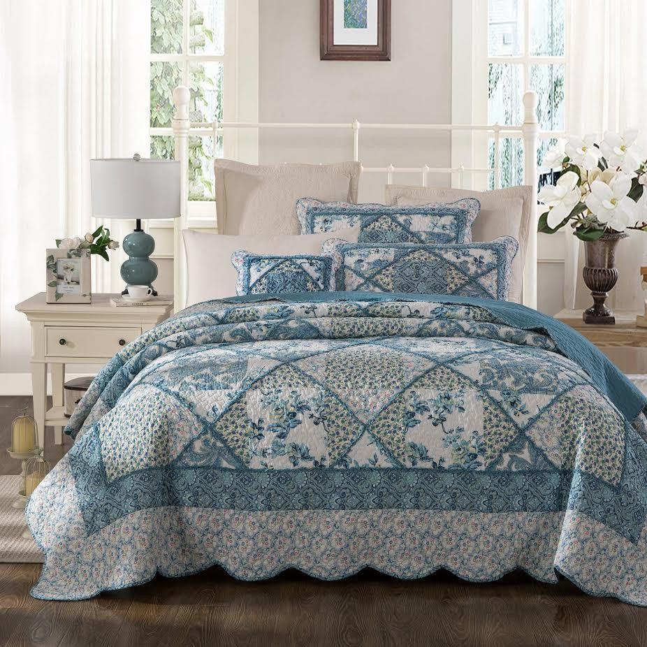Petal Dance Blue & Ivory Cotton Patchwork Quilt Set